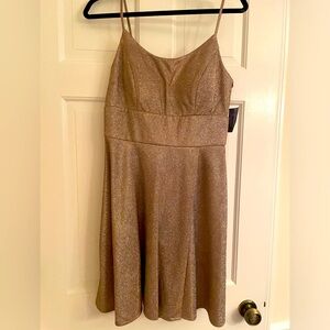 New Morgan & Co Juniors Rose Gold Shimmering Party Dress Size 7